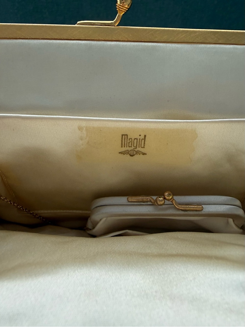 Vintage Magid Champagne/Pale Pink Satin Clutch with Gold Frame Kiss-Lock - Picture 3 of 3